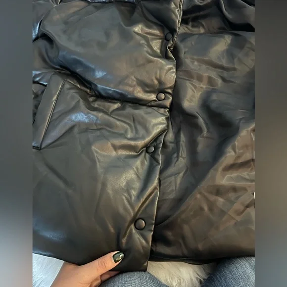 Avec Les Filles Faux-Leather Puffer Coat size medium EUC - Picture 12 of 12